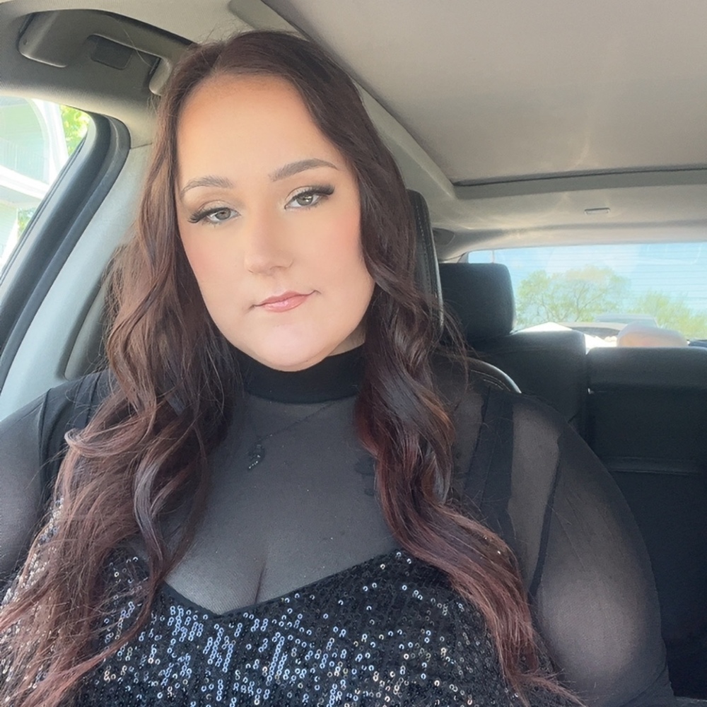 Meet your Posher, Kayla